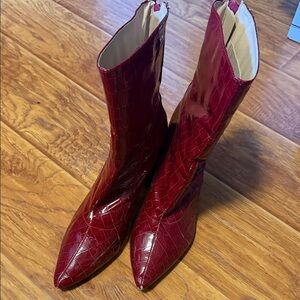 Zara Red Croc-Patterned Heeled Boots